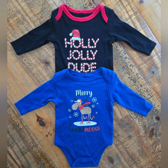 🎁CHRISTMAS onesies bundle - Picture 2 of 8
